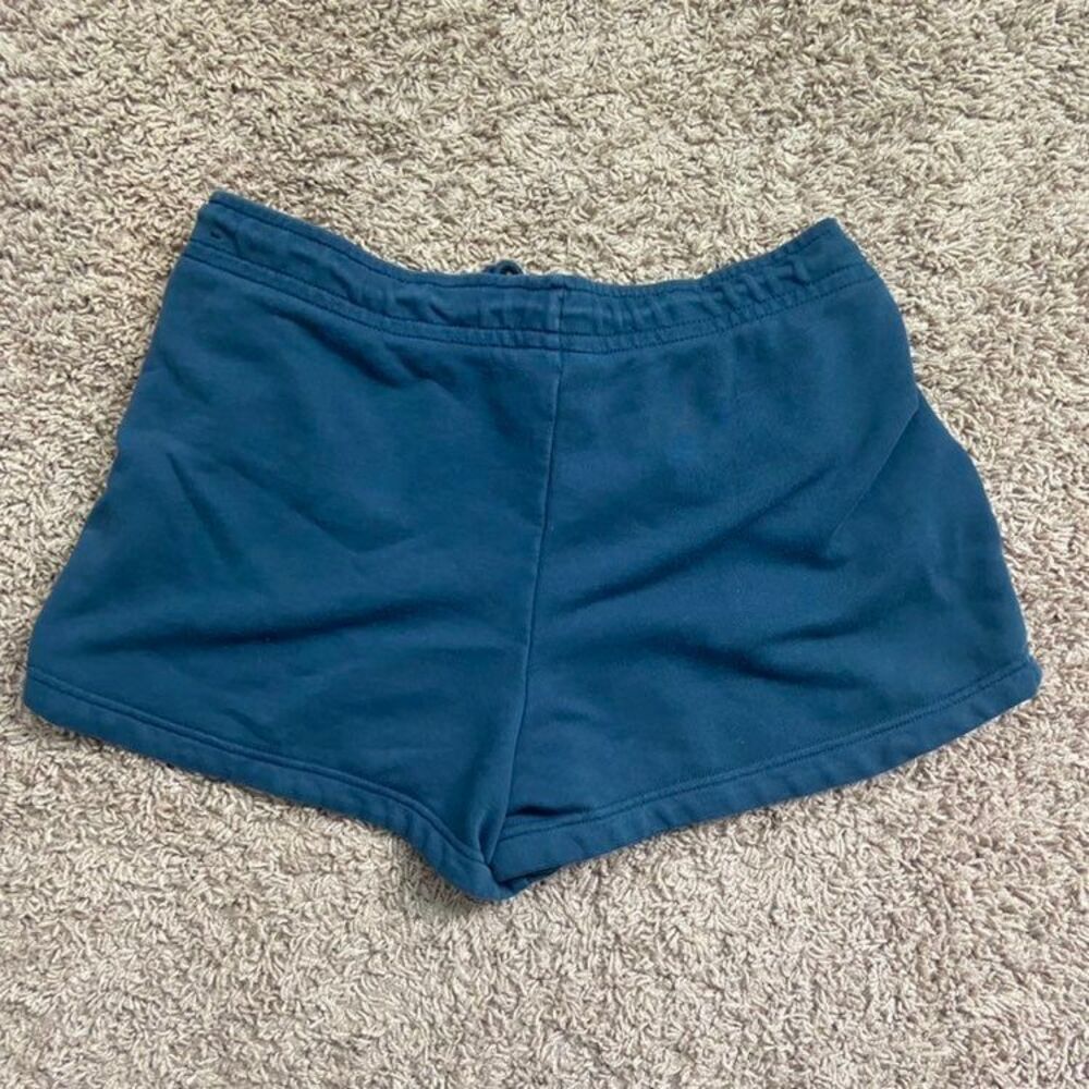 Nike sz:l Shorts Active Shorts in Grey - Picture 5 of 7